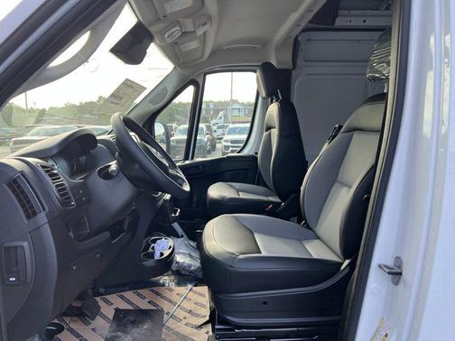 Bright White Clearcoat 2026 RAM ProMaster 2500 High Roof