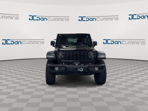 Black Clearcoat 2024 Jeep Wrangler Rubicon