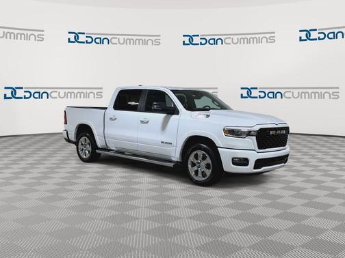 Bright White Clearcoat 2026 RAM 1500 Big Horn/Lone Star