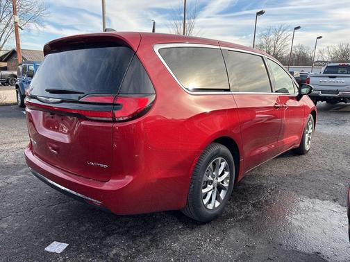 2026 Chrysler Pacifica Limited