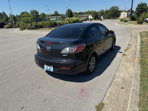 2013 Mazda Mazda3 i Sport