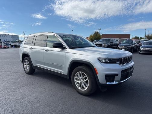 2023 Jeep Grand Cherokee L Laredo