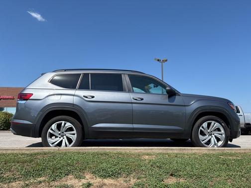 2023 Volkswagen Atlas 3.6L SE w/Technology