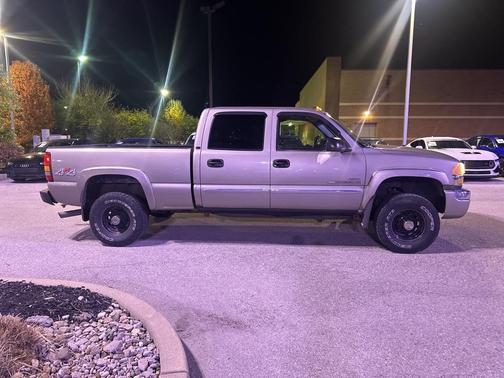 2003 GMC Sierra 2500 SLT