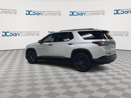 Silver Ice Metallic 2019 Chevrolet Traverse Premier