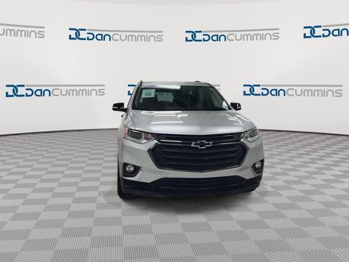 Silver Ice Metallic 2019 Chevrolet Traverse Premier