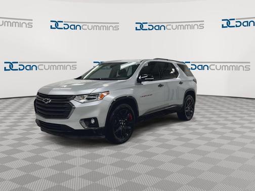 Silver Ice Metallic 2019 Chevrolet Traverse Premier