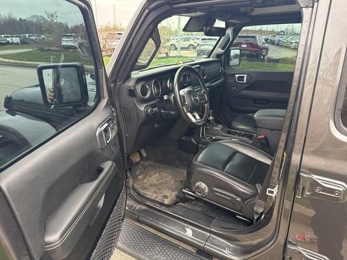 Granite Crystal Clearcoat Metallic 2022 Jeep Gladiator Overland