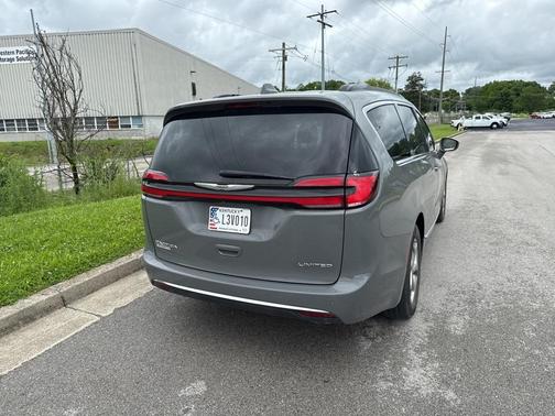 2022 Chrysler Pacifica Limited