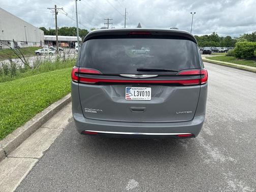 2022 Chrysler Pacifica Limited