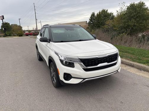 2023 Kia Seltos S