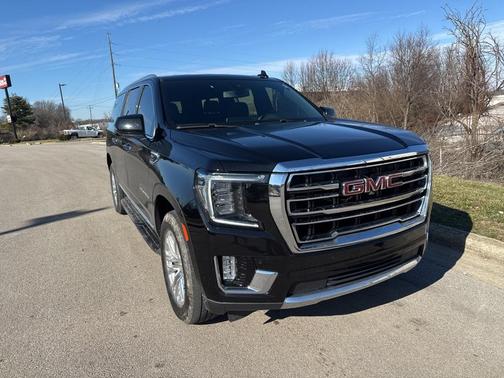 2022 GMC Yukon XL SLT