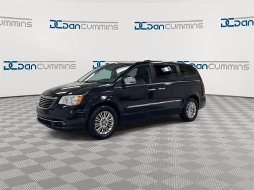 2015 Chrysler Town & Country Limited Platinum