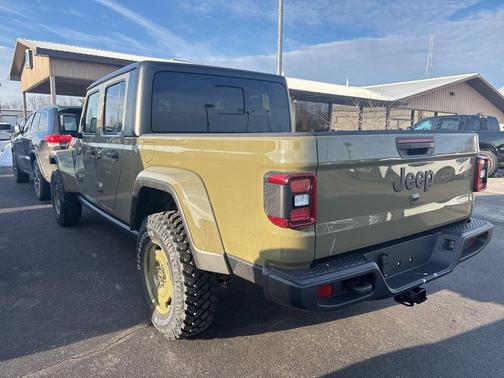 2026 Jeep Gladiator Sport