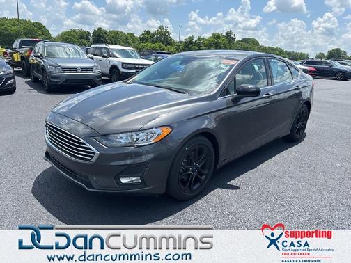 2020 Ford Fusion SE