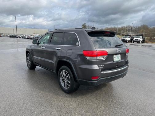 Photo 5 of 14 of 2017 Jeep Grand Cherokee Limited