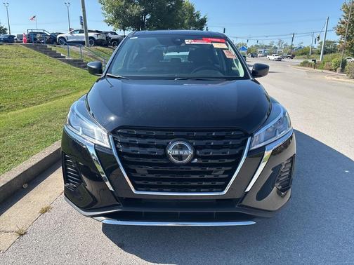2023 Nissan Kicks S