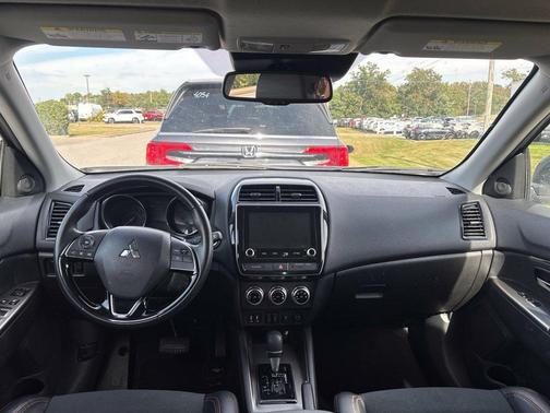 Silver 2024 Mitsubishi Outlander Sport 2.0 SE