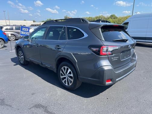 2023 Subaru Outback Premium