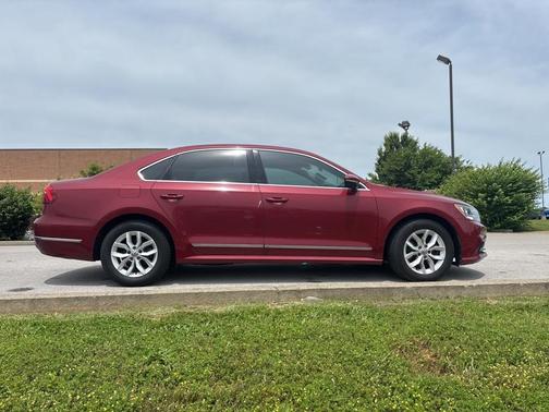 2017 Volkswagen Passat 1.8T S