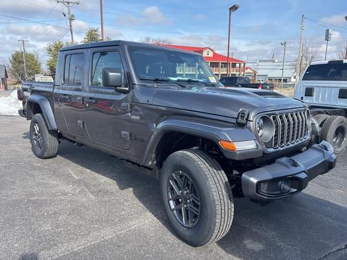 2026 Jeep Gladiator Sport