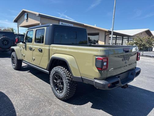 2025 Jeep Gladiator Sport