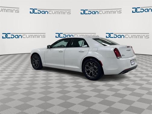 2016 Chrysler 300 S