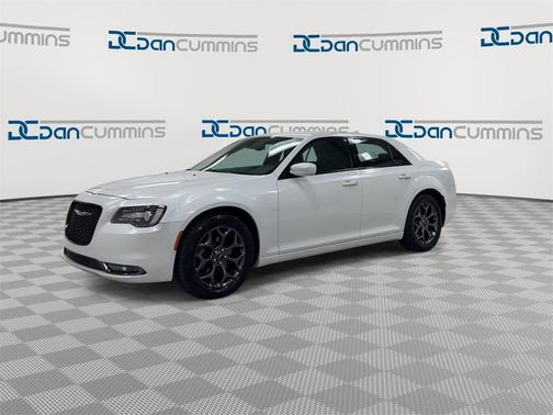 2016 Chrysler 300 S