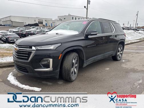 2023 Chevrolet Traverse LT Leather