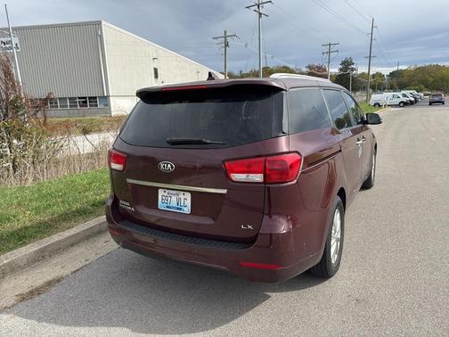 2015 Kia Sedona LX