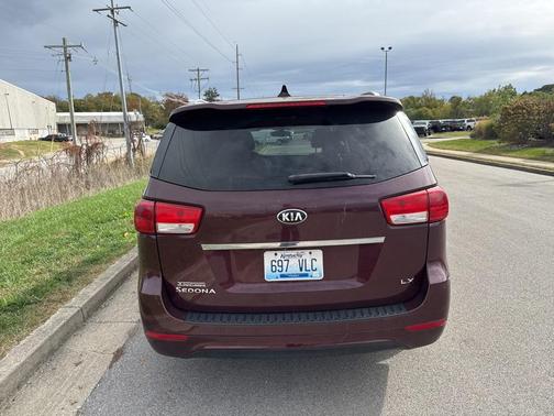 2015 Kia Sedona LX