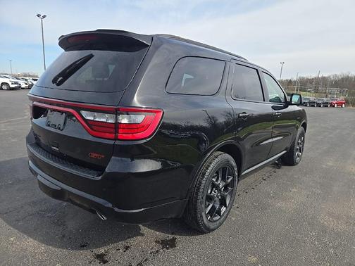 DB Black Clearcoat 2026 Dodge Durango GT Plus HEMI V8