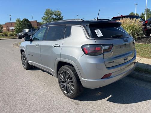 2022 Jeep Compass Altitude