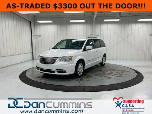 Bright White Clearcoat 2016 Chrysler Town & Country Touring