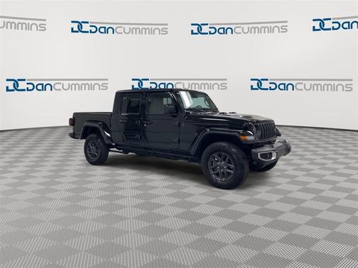 2024 Jeep Gladiator Sport