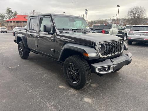 2026 Jeep Gladiator Sport