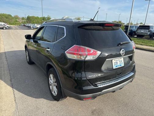 Magnetic Black 2016 Nissan Rogue SV