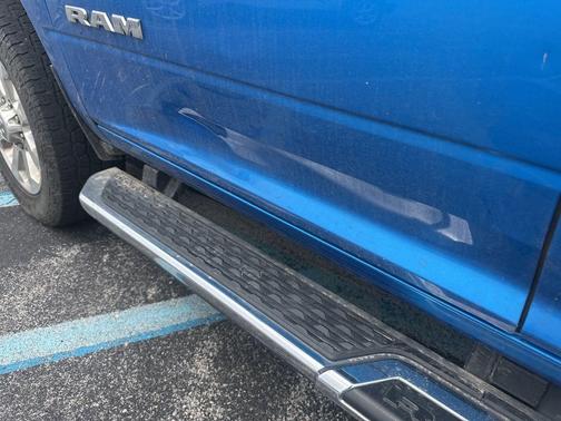 Hydro Blue Pearlcoat 2022 RAM 2500 Big Horn