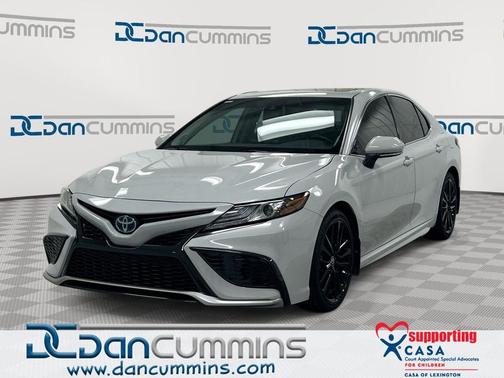 Ice 2024 Toyota Camry Hybrid XSE