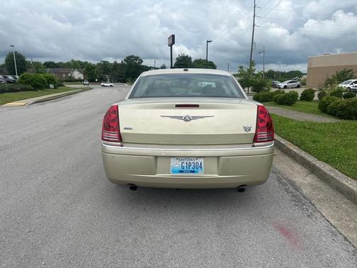 2010 Chrysler 300C