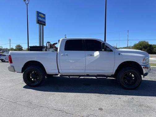 2016 RAM 2500 SLT