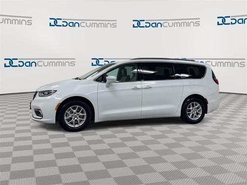 2021 Chrysler Pacifica Touring-L