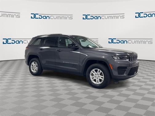 2022 Jeep Grand Cherokee Laredo