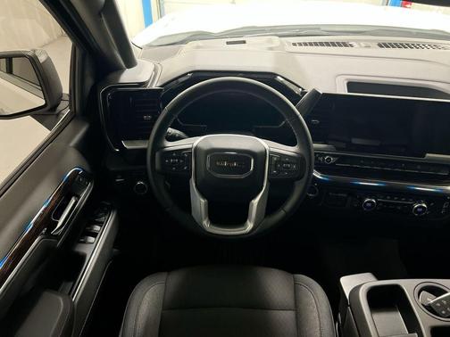 Summit White 2026 GMC Sierra 1500 SLE