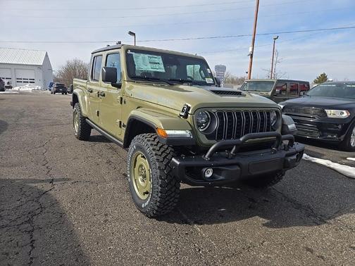 2026 Jeep Gladiator Sport