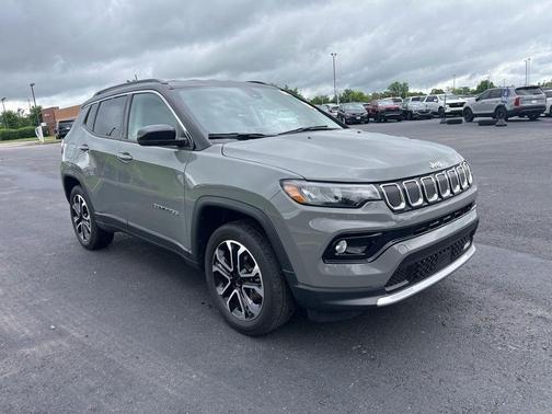 Sting Gray Clearcoat 2022 Jeep Compass Limited