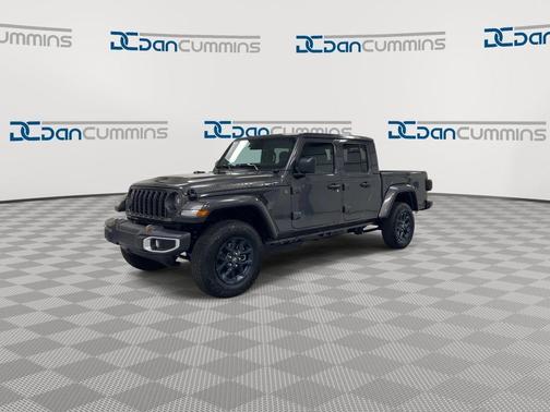 Granite Crystal Clearcoat Metallic 2026 Jeep Gladiator 85th Anniversary Edition