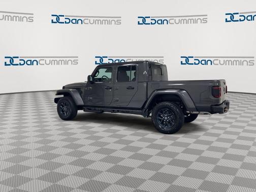 Granite Crystal Clearcoat Metallic 2026 Jeep Gladiator 85th Anniversary Edition