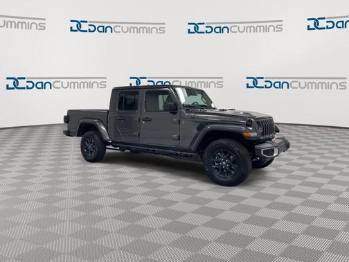 Granite Crystal Clearcoat Metallic 2026 Jeep Gladiator 85th Anniversary Edition