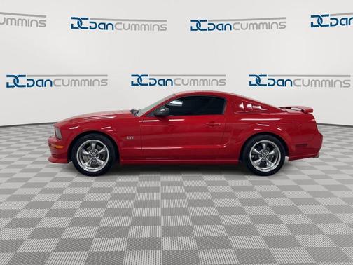 Red 2005 Ford Mustang